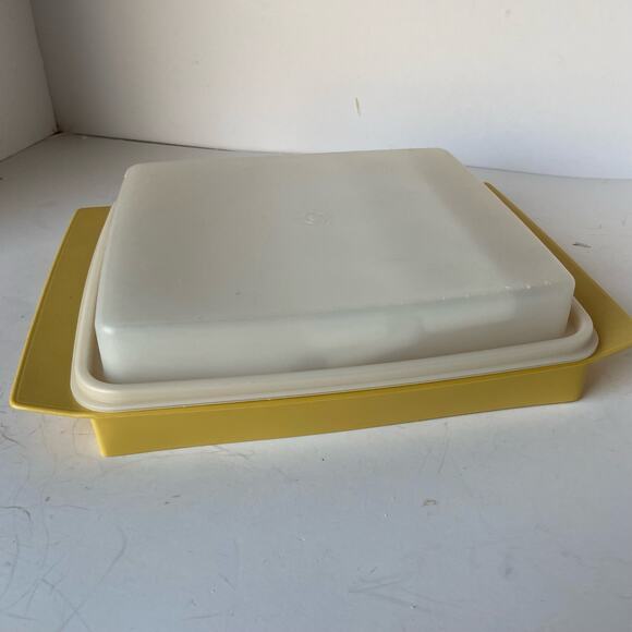 Vintage Tupperware Deviled Egg Keeper Carrier Tray Container Harvest Gold - Picture 6 of 12